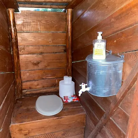 Chalet Cabanuta Rustica 02 Banita